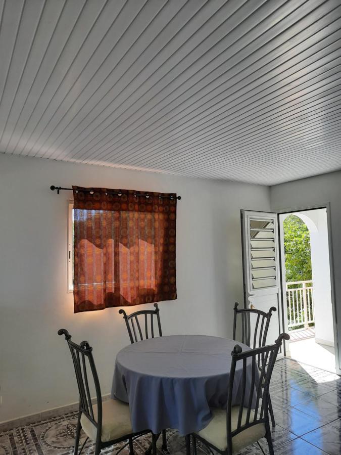 Chez Lilise 2 Διαμέρισμα Sainte-Anne Εξωτερικό φωτογραφία